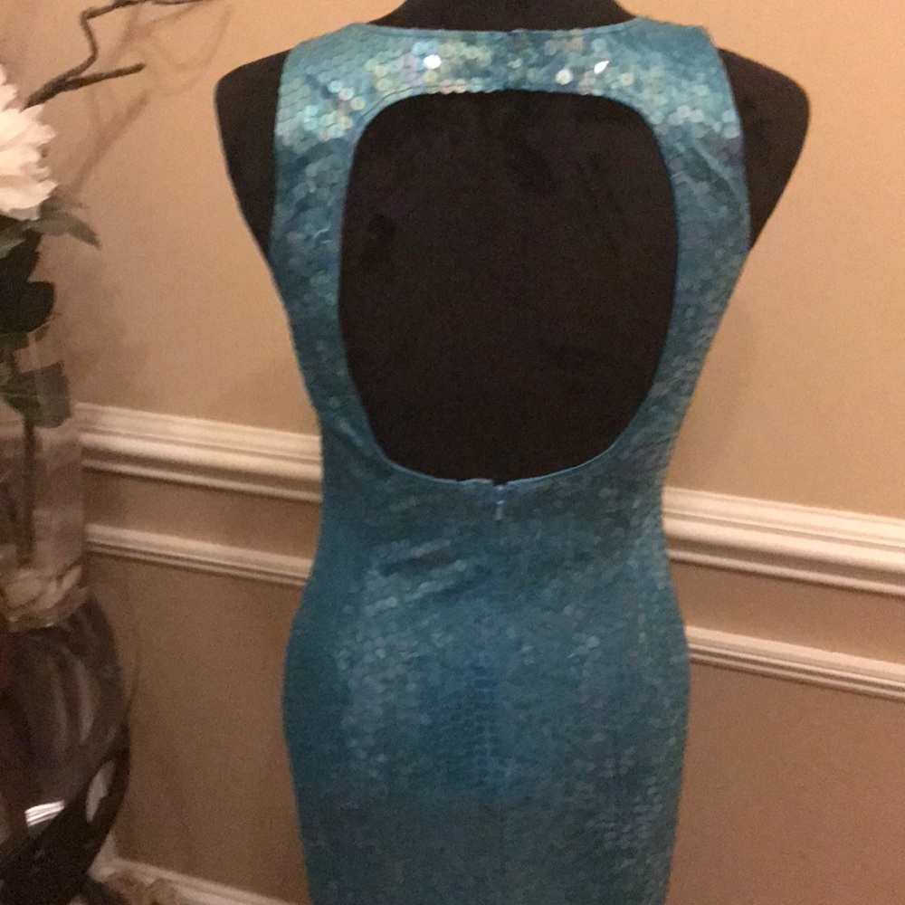 Adrianna Papell - Turquoise Sequin Long Gown, s 6 - Picture 4 of 6